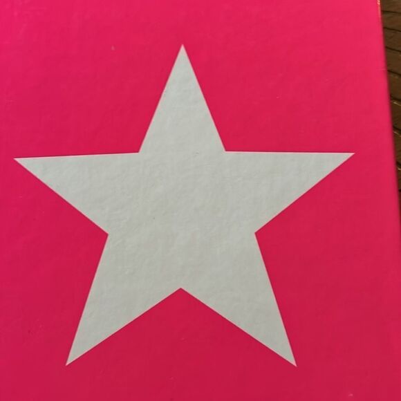 Star⭐️by PamAnderson Great beach 🏖️ read! Copyright ©️ 2004 - Picture 8 of 10